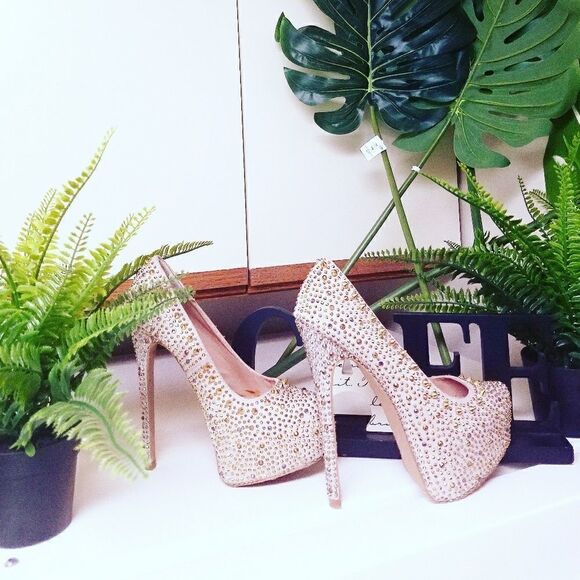 Steve Madden heels  - Picture 1 of 9